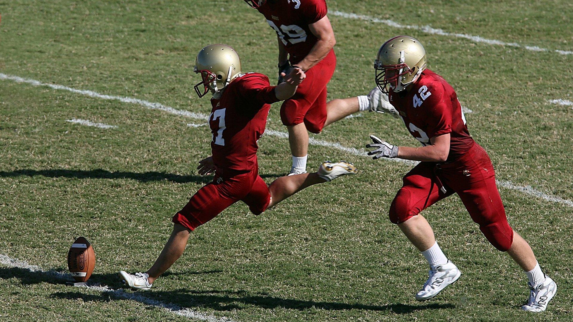 世界杯巅峰对决，阿根廷力克法国夺冠 梅西终圆梦