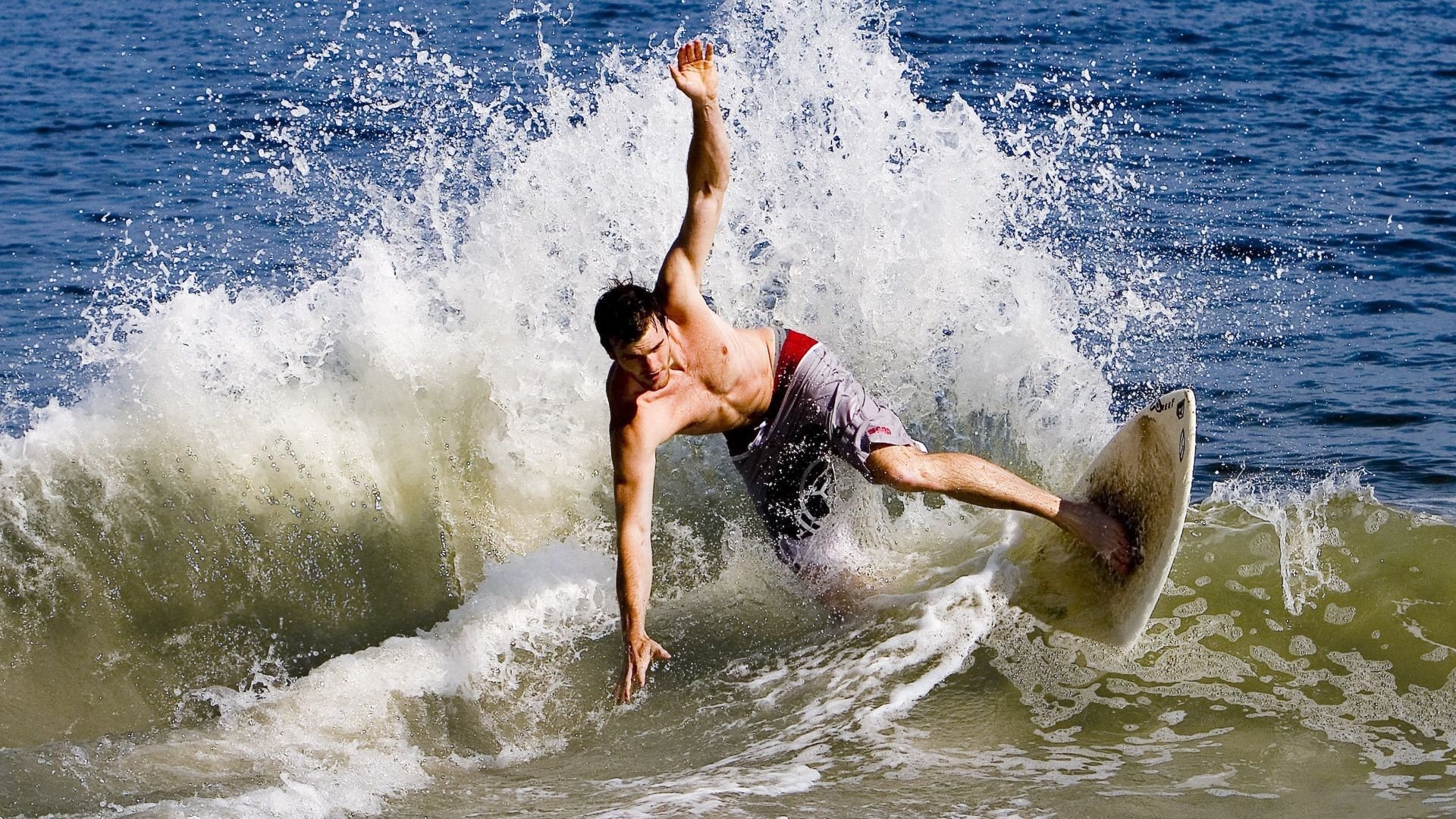 新兴运动热潮席卷全球，年轻人拥抱创新体育项目